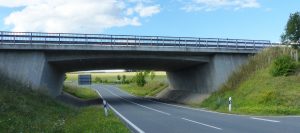 Neubau von Brückenbauwerken im Zuge der Verlegung der B8 bei Biebelried